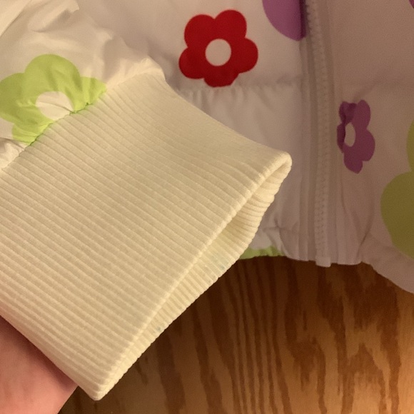 Puffer jacket, bold colors, statement piece - Picture 4 of 7